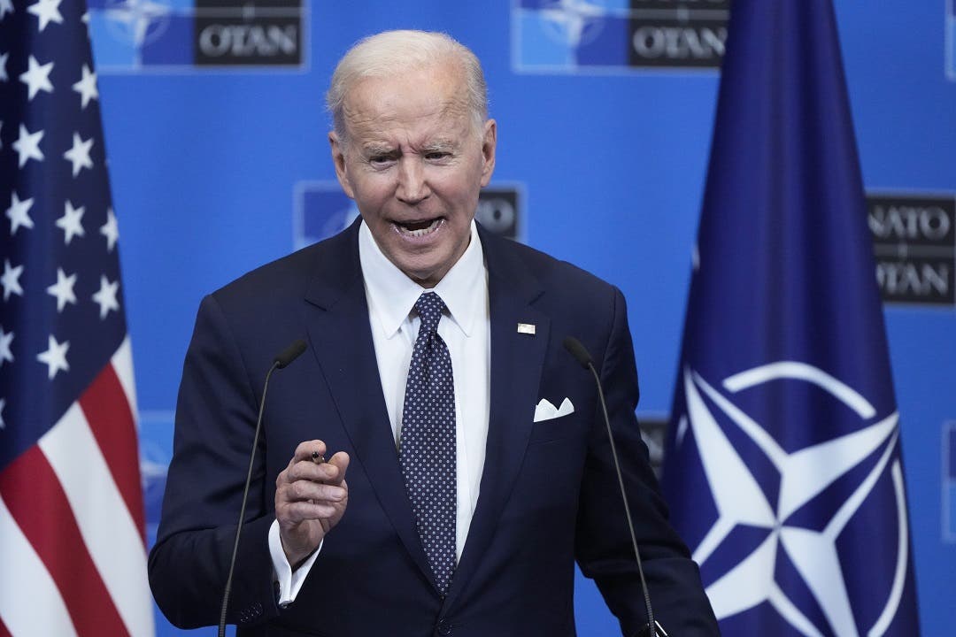 Biden firma ayuda para Ucrania durante su viaje a Asia