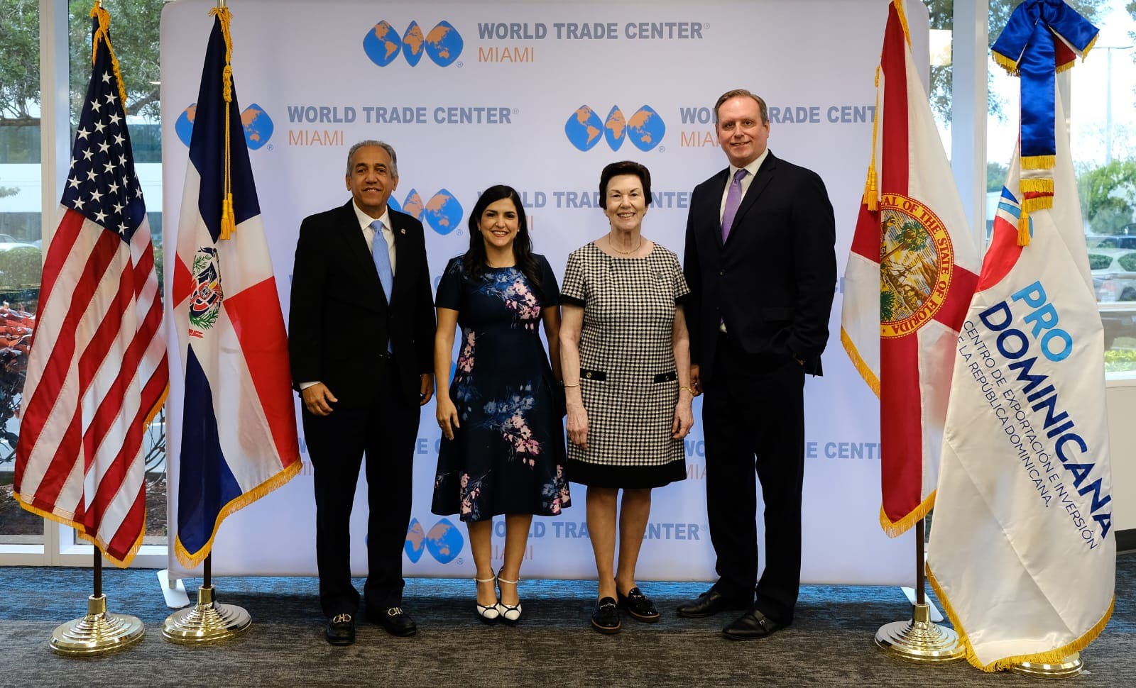 Sonia Guzmán dinamiza la relación política y comercial del RD con Miami