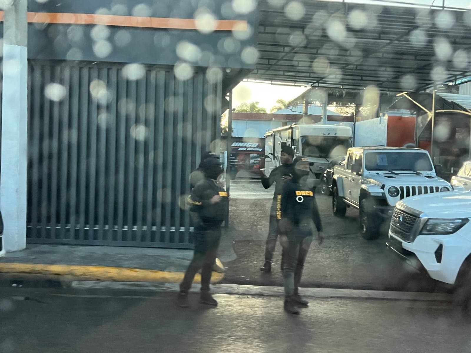 Realizan allanamientos contra red de lavado de activos en Santiago, Santo Domingo y Punta Cana