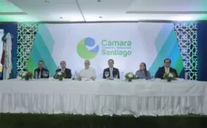 Cámara de Comercio de Santiago realiza almuerzo con Miguel Ceara Hatton 