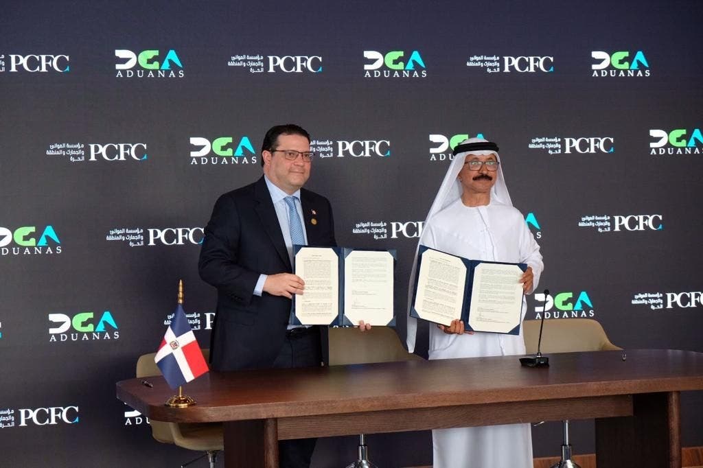 Aduanas firma acuerdo en Dubái para convertir a RD en Hub Logístico