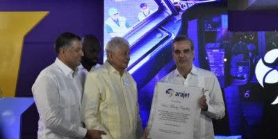 Presidente Abinader encabeza lanzamiento de aerolínea dominicana Arajet