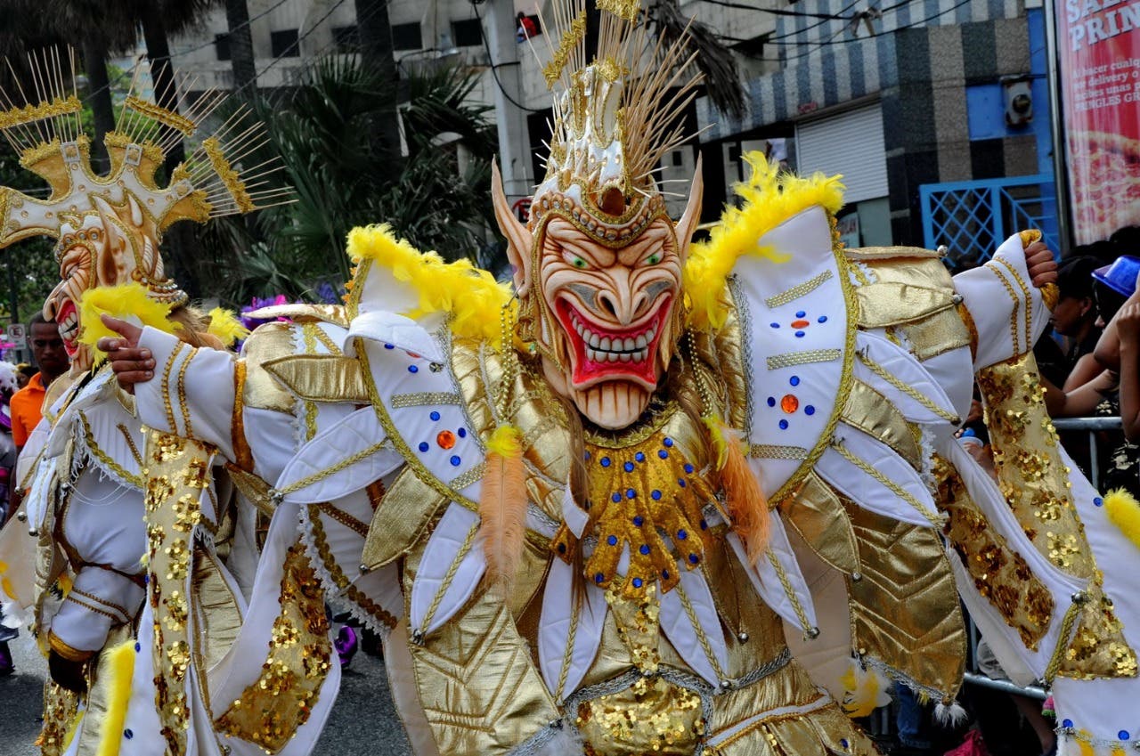 Alcaldía pospone para el 7 de mayo el carnaval del Distrito Nacional por lluvia