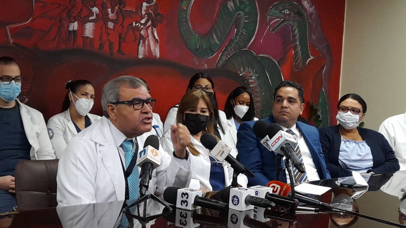 Médicos de CEMADOJA denuncian falta de pagos