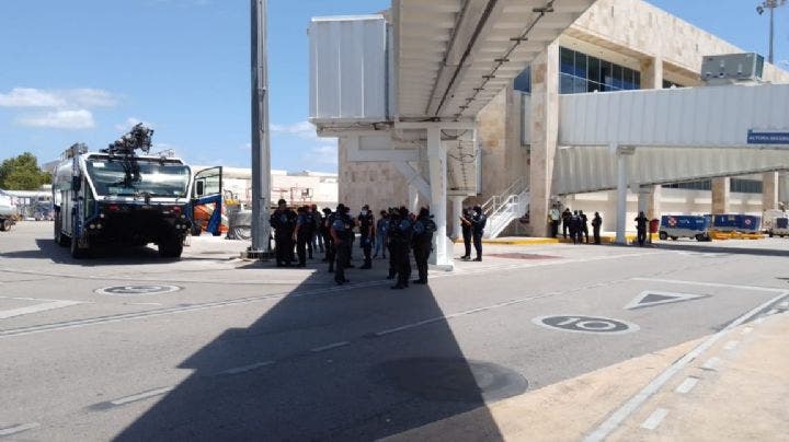 Reportan balacera en Aeropuerto de Cancún, México