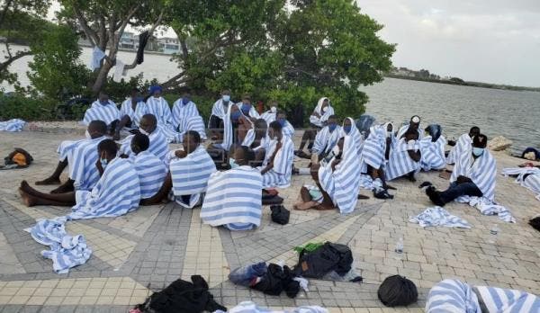 Más de 300 haitianos son detenidos cerca de las costas de Florida