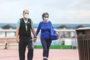 Científicos de Puerto Rico urgen uso de mascarilla para combatir la covid-19