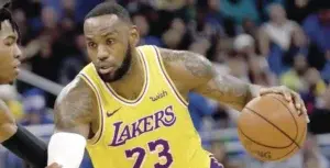 Los Lakers terminan  siendo gran  comedia