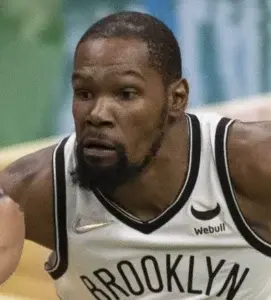 Kevin Durant admite que está frustrado ante Celtics