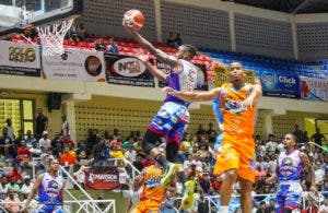 Correcaminos vencen a Mellizos basket superior PP