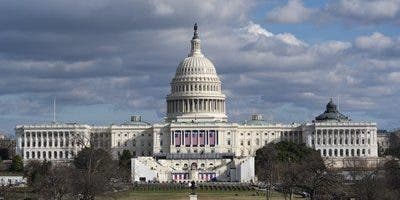  Policía ordena evacuación del Capitolio de EEUU por amenaza