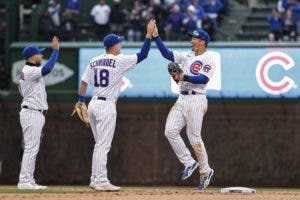 Ian Happ pega 3 hits; Cachorros abren campaña con triunfo