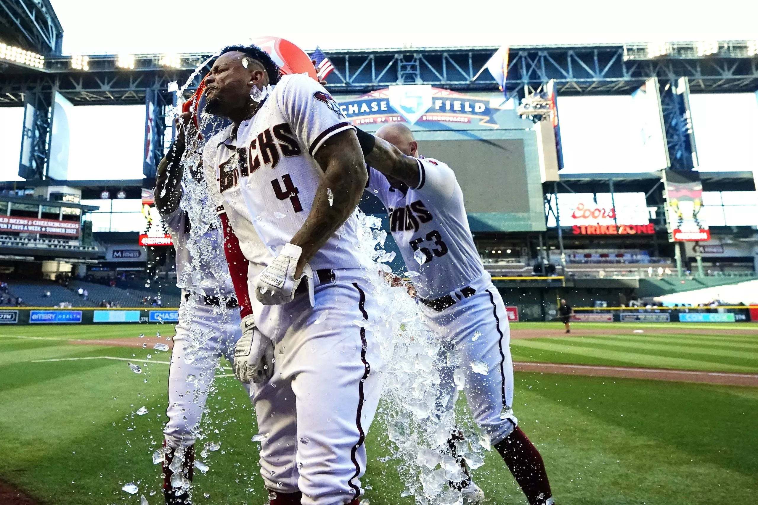 Ketel Marte y Seth Beer comandan remontada de Diamondbacks ante Astros