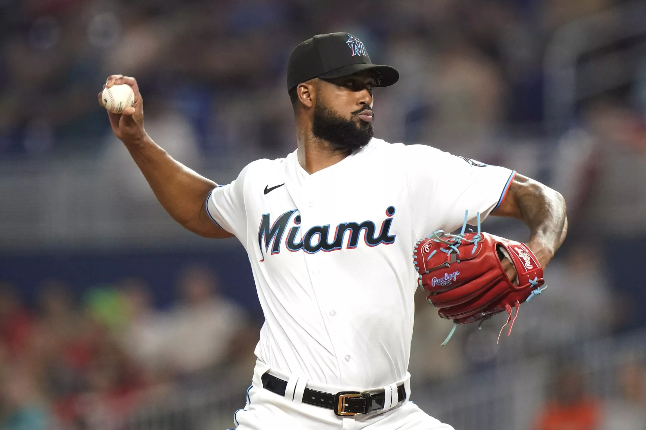 Lanzador dominicano Sandy Alcántara fija su meta en el Cy Young