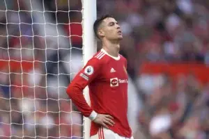 Leyenda del United explota contra Cristiano Ronaldo 