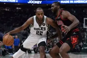 Middleton se perderá por lesión el resto de la serie entre Bucks y Bulls