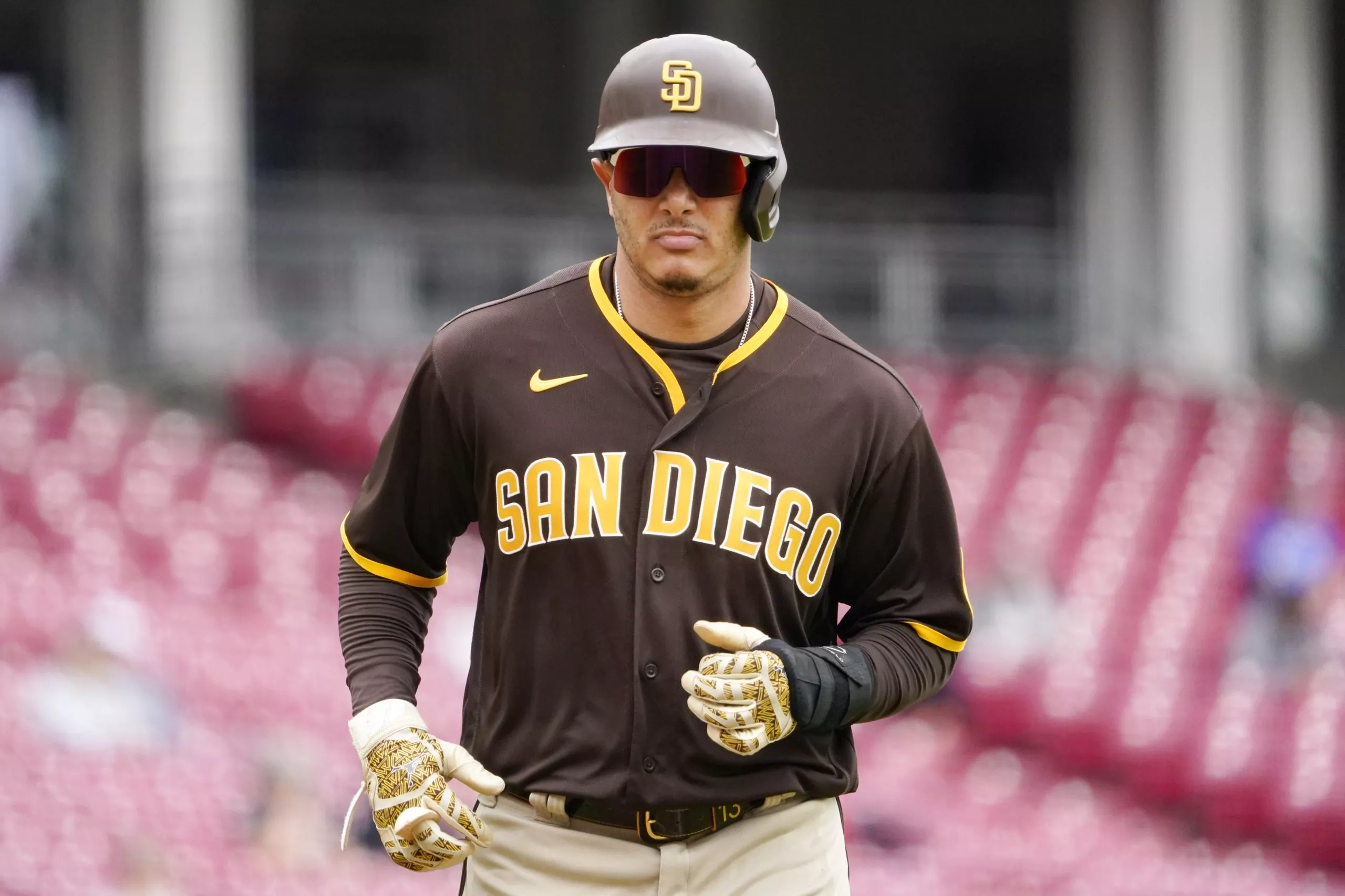 Manny Machado conecta cuatro indiscutibles y Padres ganan 7-5 a Rojos