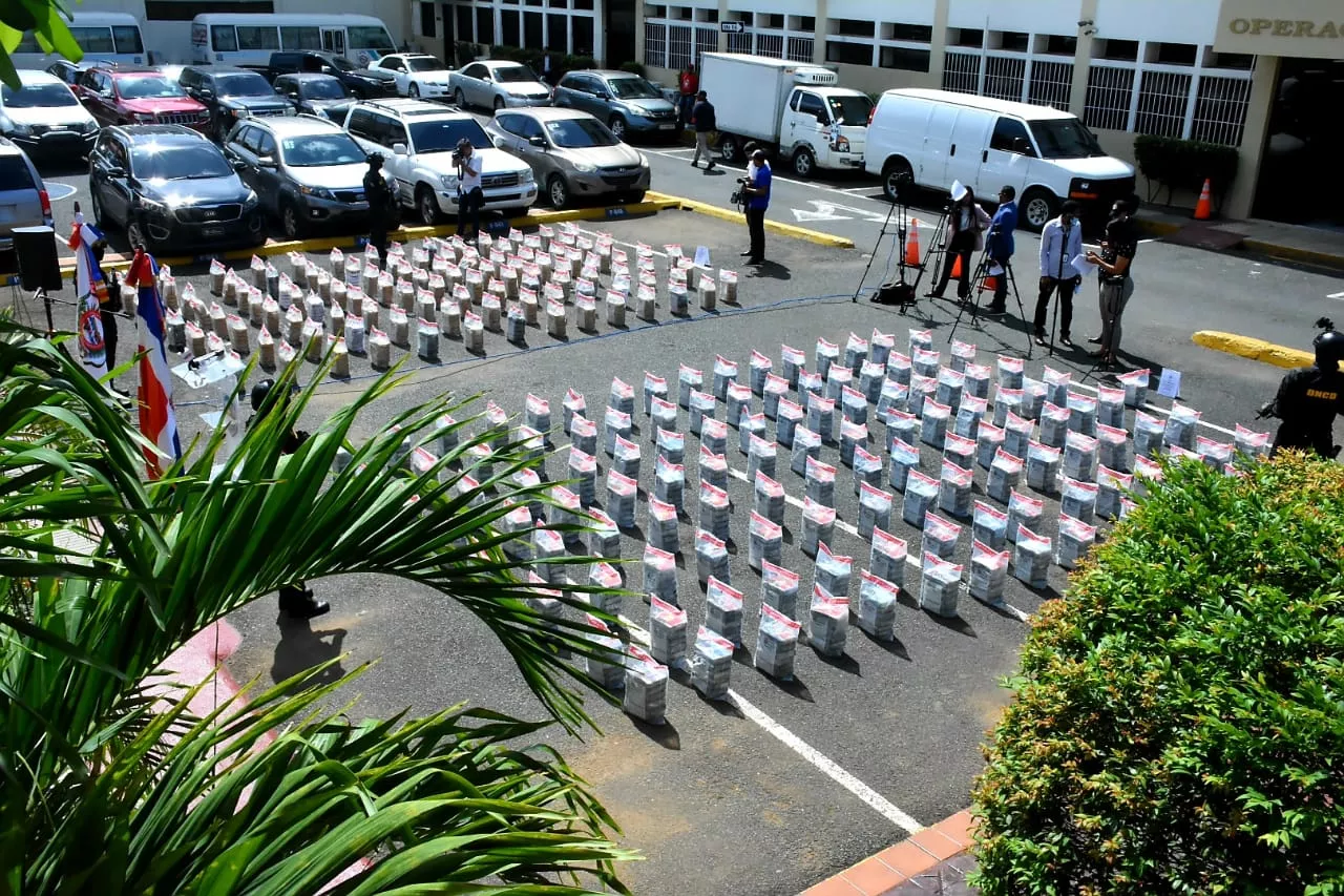 Decomiso de esta mañana suma más de 1,400 paquetes de cocaína