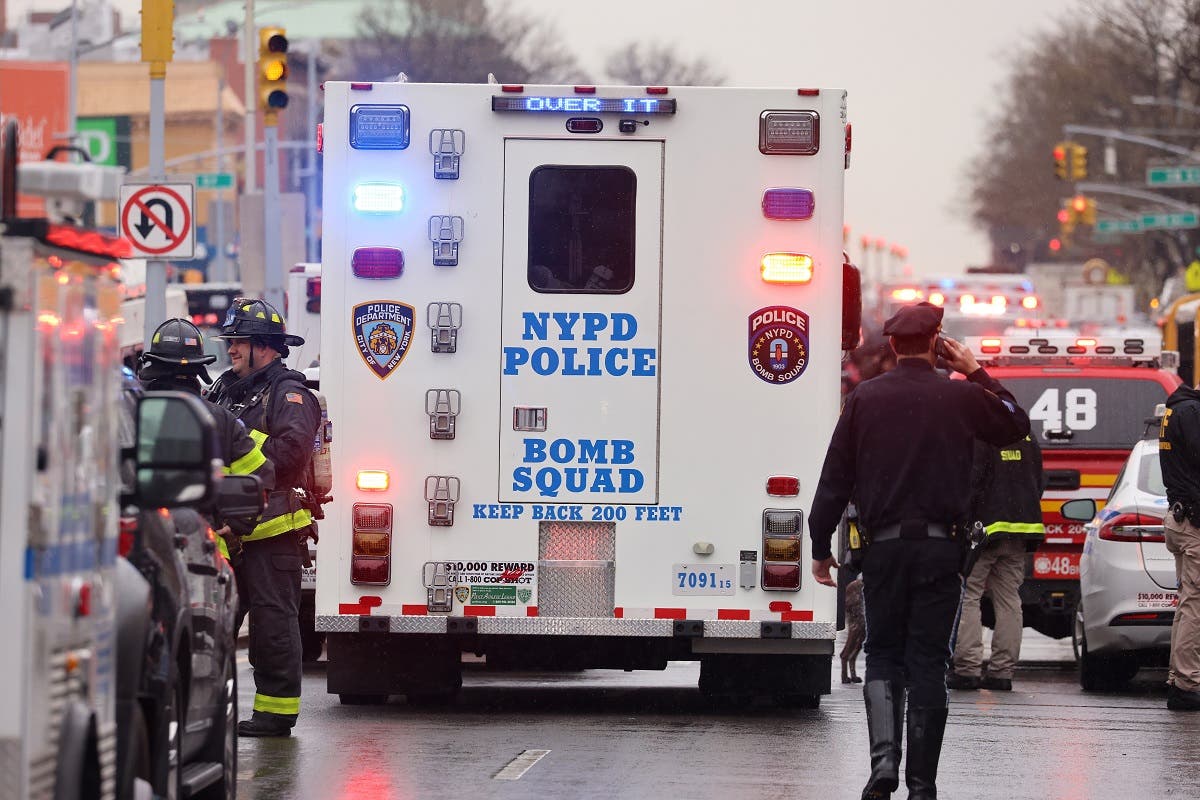 Al menos 16 heridos, ocho de bala, en el tiroteo en el metro de Nueva York
