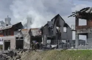 Al menos siete muertos en ataques de misiles rusos en Leópolis