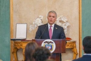 Duque condena el “genocidio” de Rusia y la “dictadura oprobiosa” de Venezuela