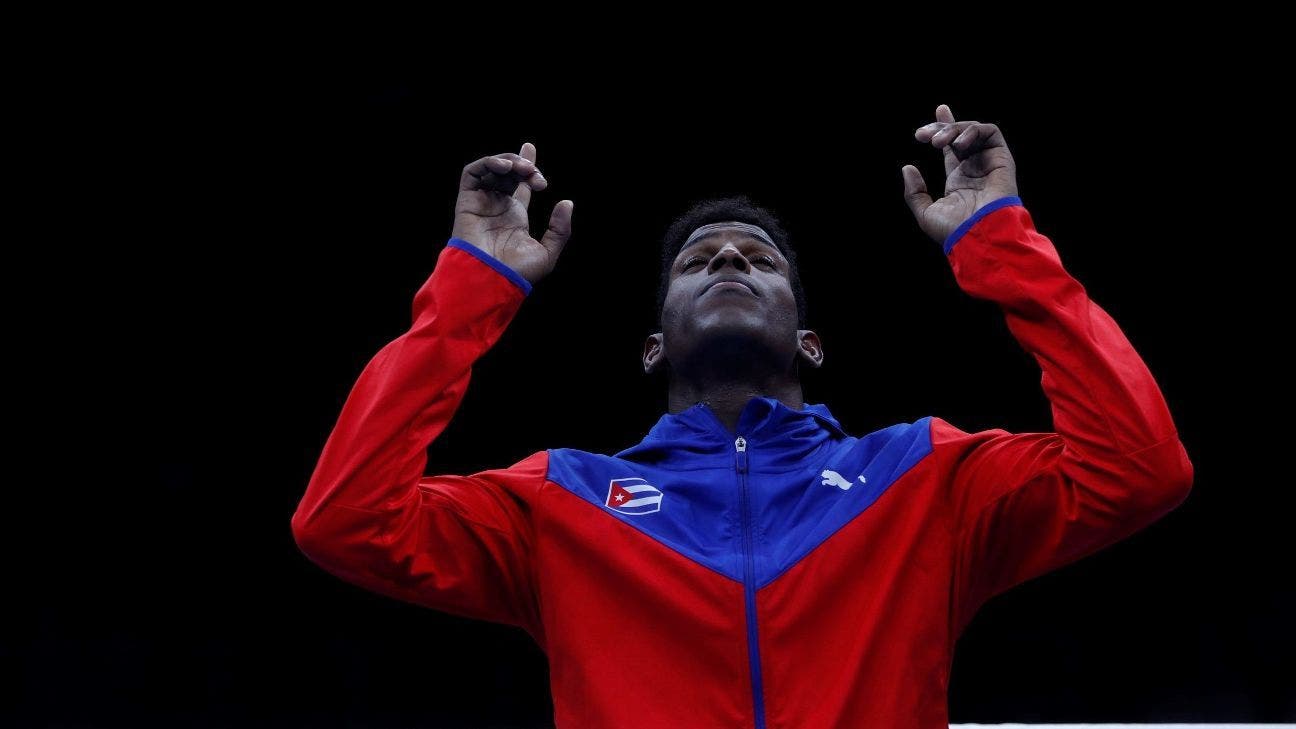 Boxeadores olímpicos de Cuba pelearán como profesionales, luego de 60 años