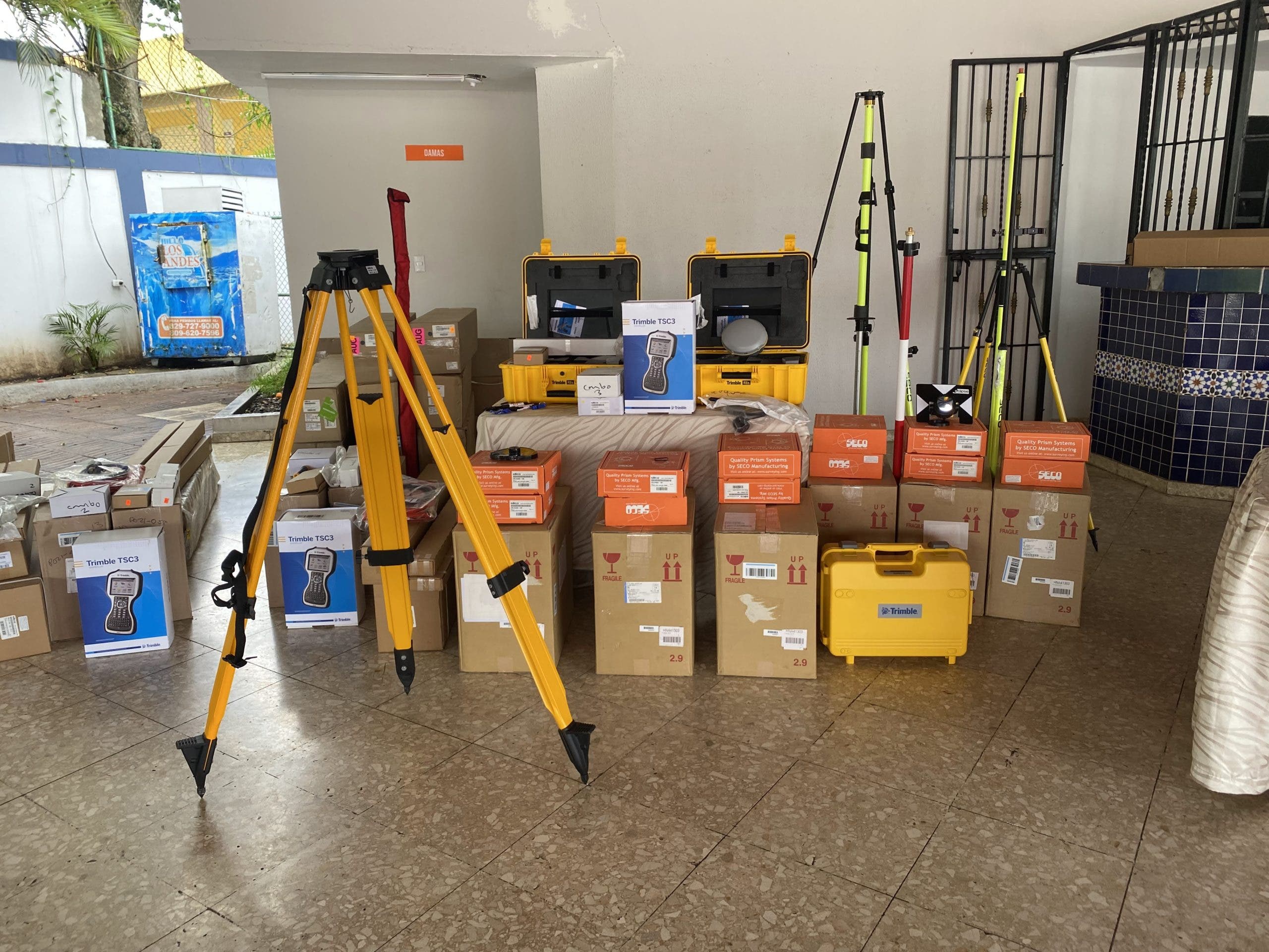 MOPC adquiere modernos equipos para uso en cubicaciones de obras