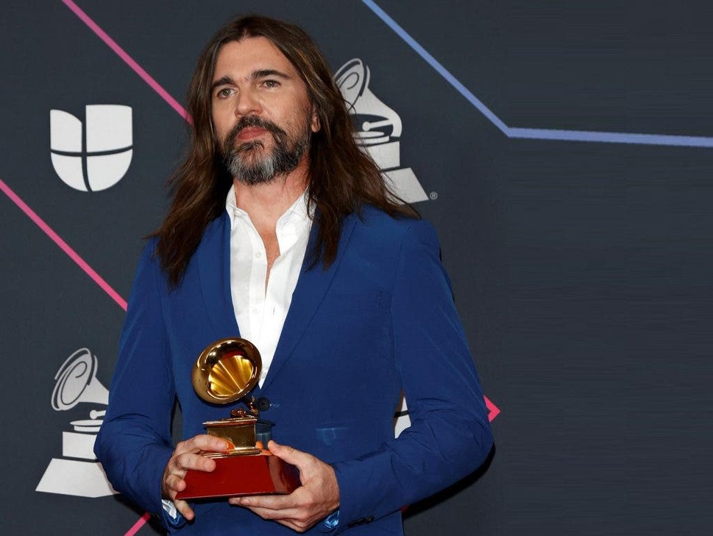 Juanes gana el mejor álbum de rock latino o alternativo en los Grammy