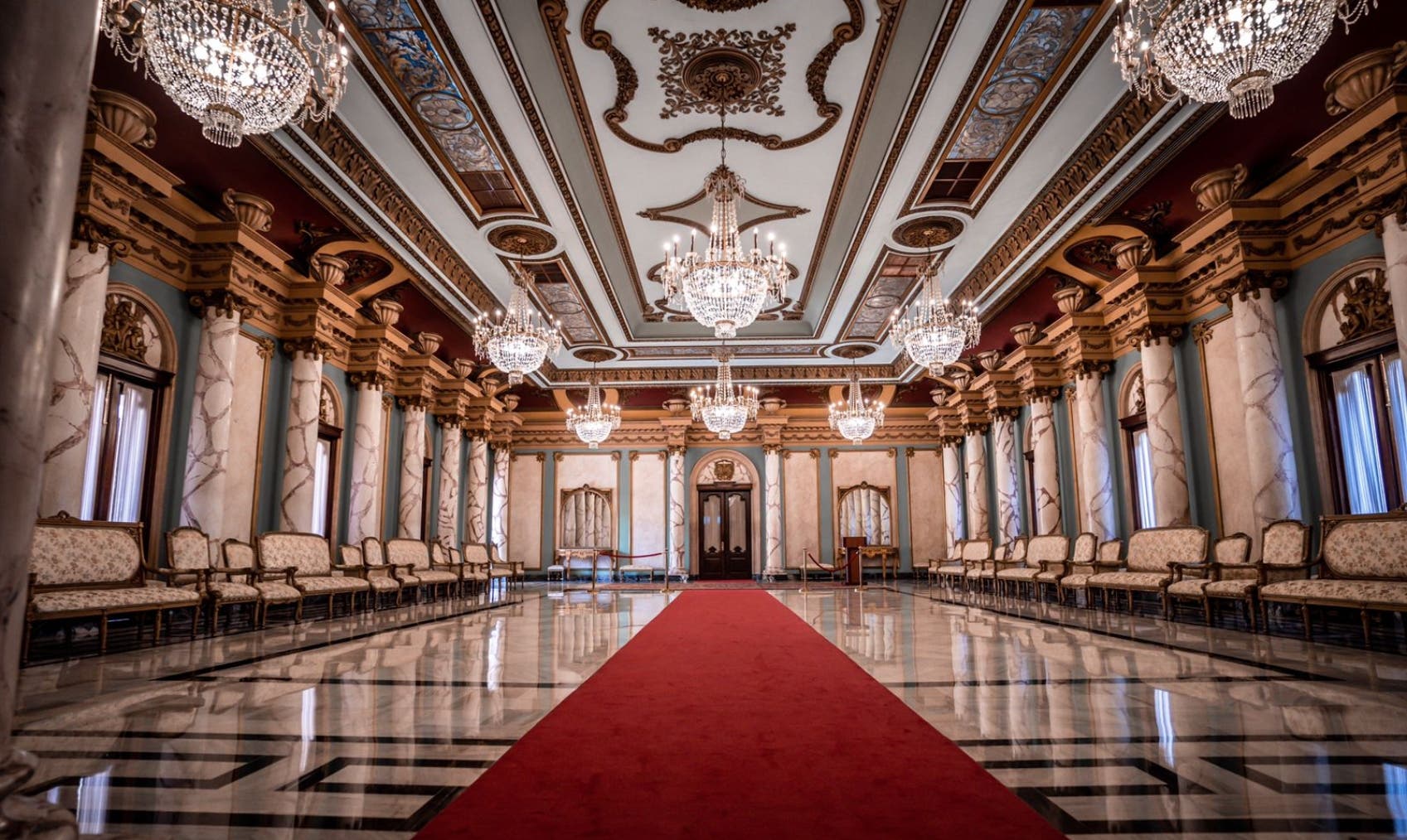 Gobierno del presidente Luis Abinader resalta solemnidad y simbolismo Palacio Nacional