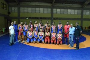 Equipos de lucha van a clasificatorio Panamericano en Acapulco