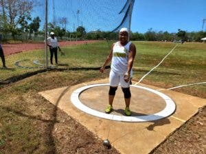 Juana De Aza conquista medalla de oro en lanzamiento martillo en los Juegos Militares