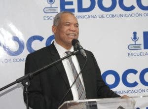 Edoco saluda pensión a 65 profesionales de locución otorgada por Abinader