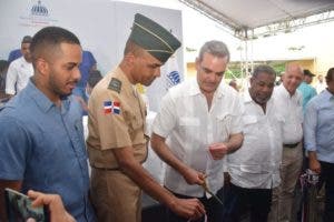 Inauguran escuela vocacional en SDO