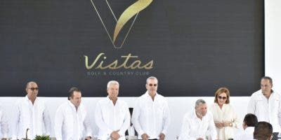 Presidente Abinader participa en inauguración campo Vista Golf