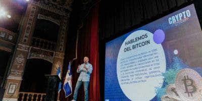 Academia se une a autoridades salvadoreñas para capacitar a jóvenes en bitcoin