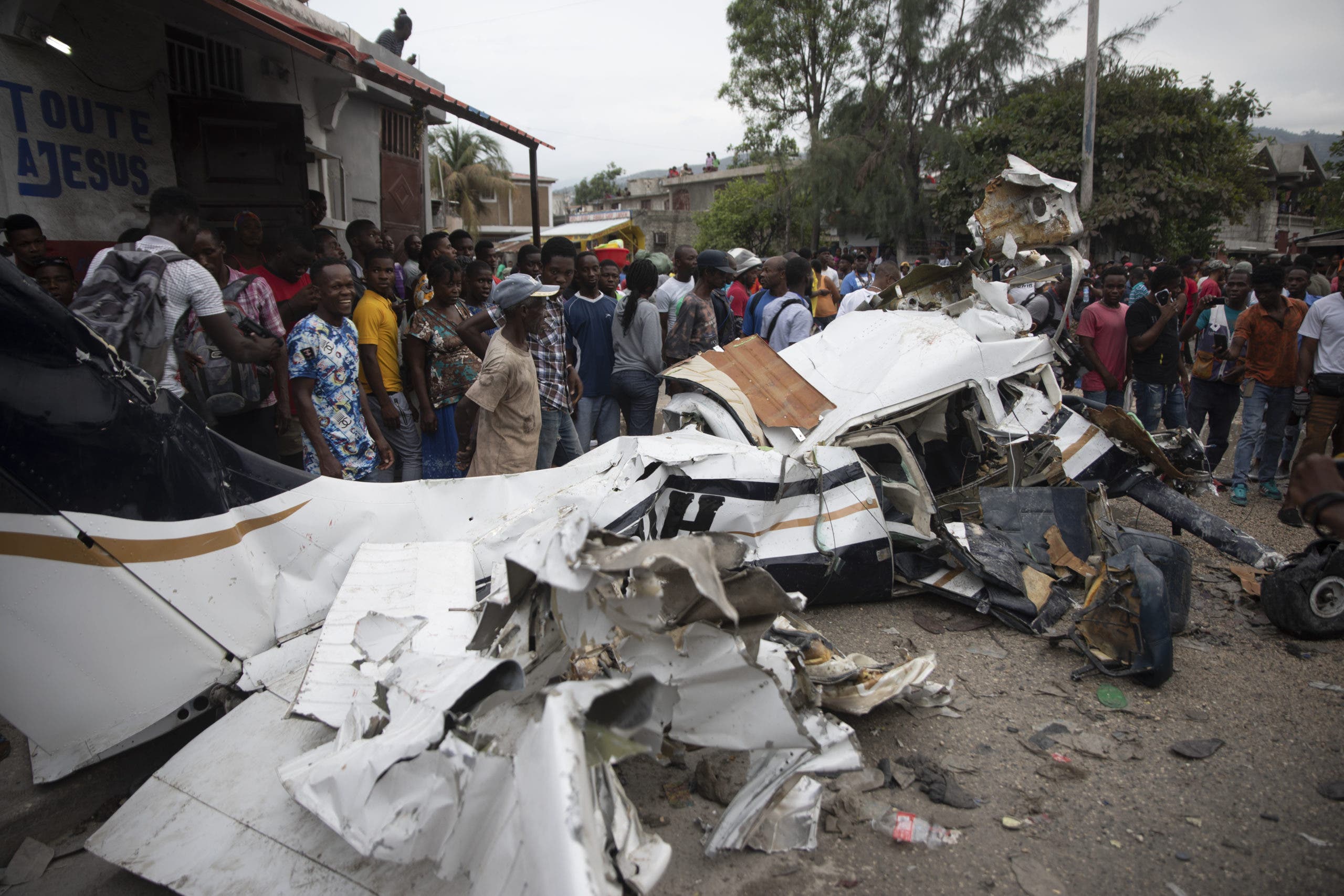 Avión que se estrelló en Haití no tenía licencia comercial, según autoridades