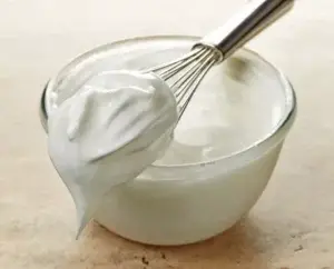 Crema batida de coco para los postres