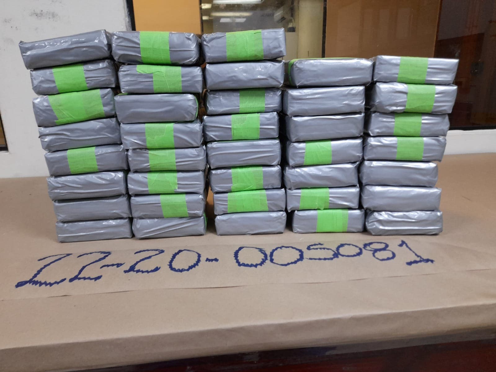 DNCD decomisa 38 paquetes de cocaína en autopista del Nordeste