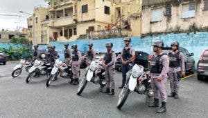 Policía interviene Guachupita y persigue delincuentes