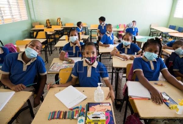 Unesco: Niñas igualan a los niños en matemática