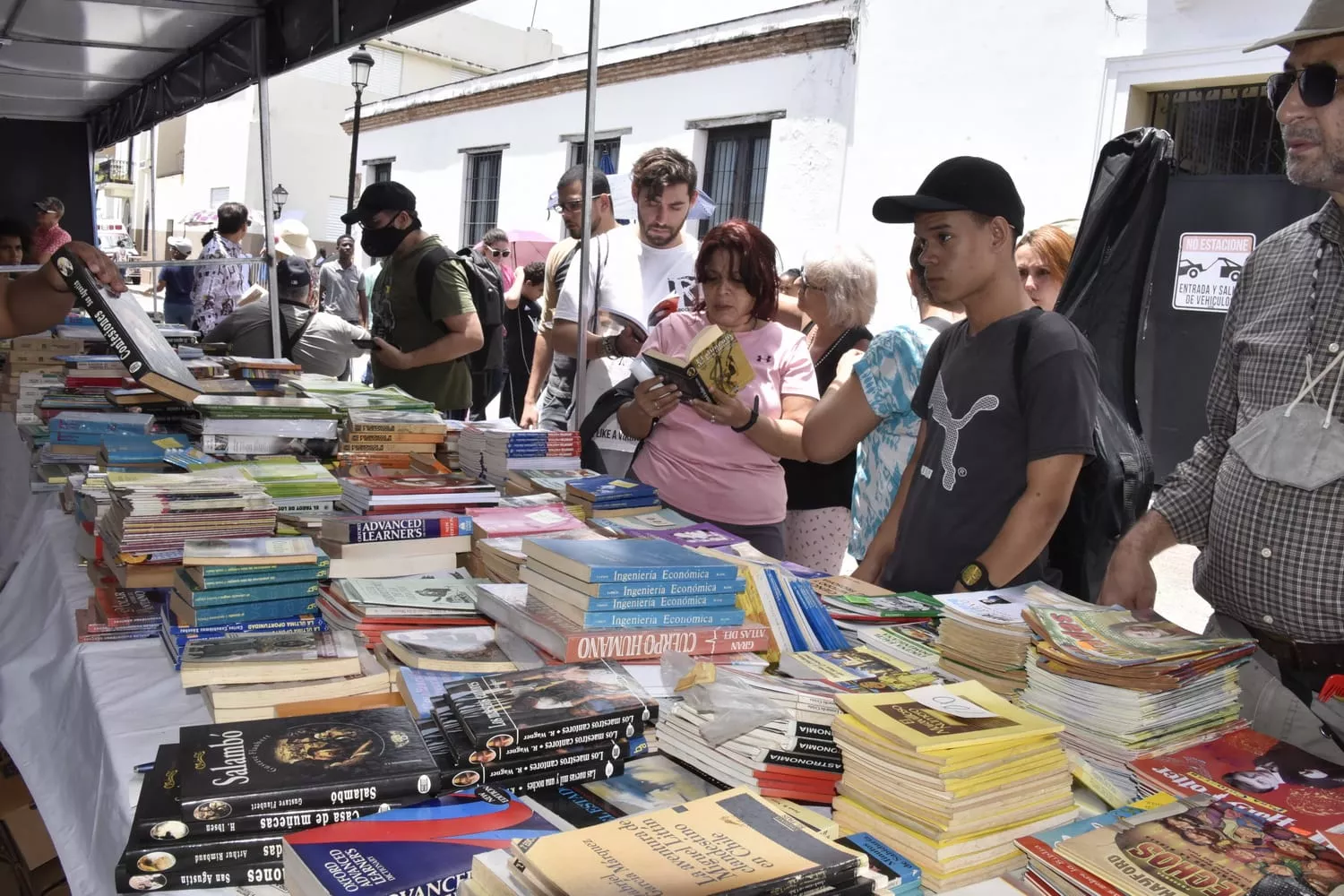 Libreros y lectores, con expectativas positivas en la Feria Internacional del Libro