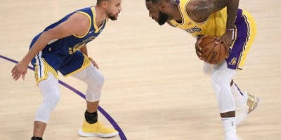 Curry rechaza la idea de jugar con LeBron