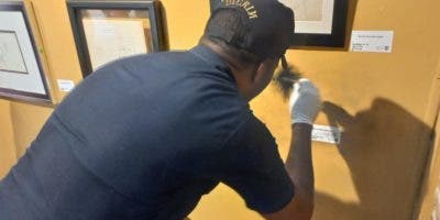 Policía investiga robo de obra del pintor Iván Tovar en Museo de las Casas Reales