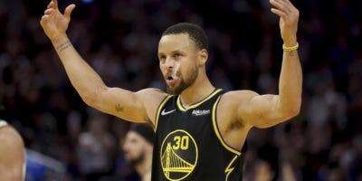 Curry y Warriors frenan a Jokic y eliminan a Nuggets