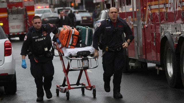 Aumentan a 13 heridos en tiroteo del metro de Nueva York