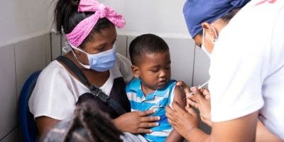 La importancia de vacunar los niños contra la gripe