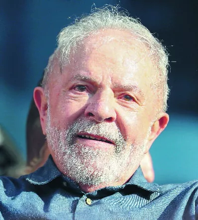 Luiz Inácio Lula lanza candidatura presidencial en Brasil