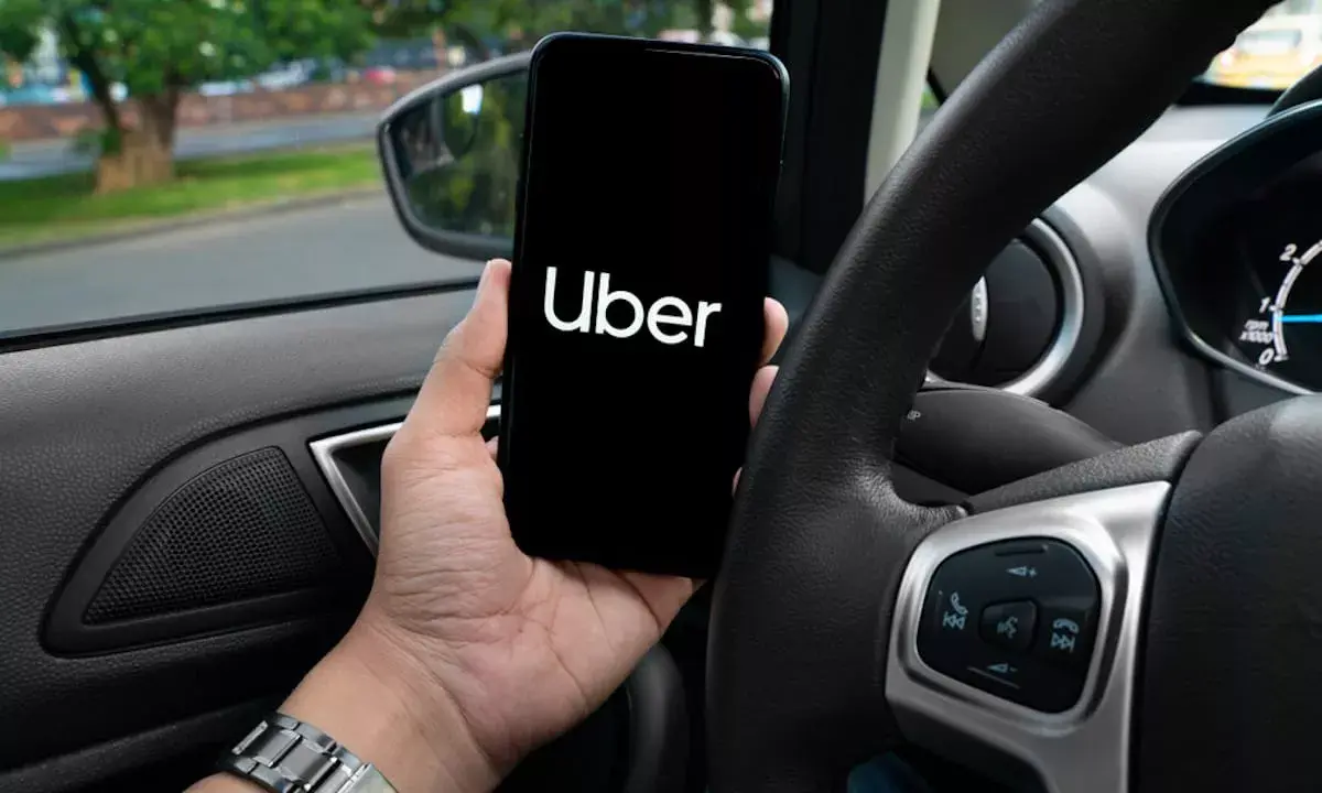 Conductores de Uber realizan paro nacional