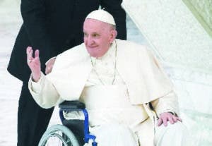 El papa aplaza viaje a Líbano, irá a el Congo