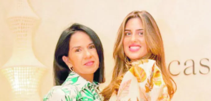 Vanessa González y Bárbara Lazo.